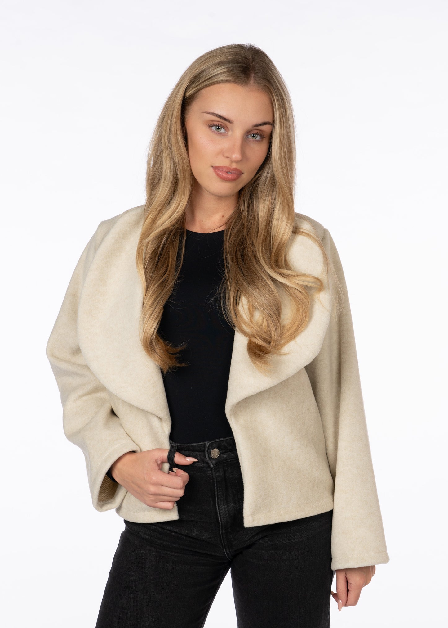 WIDE COLLAR JACKET
